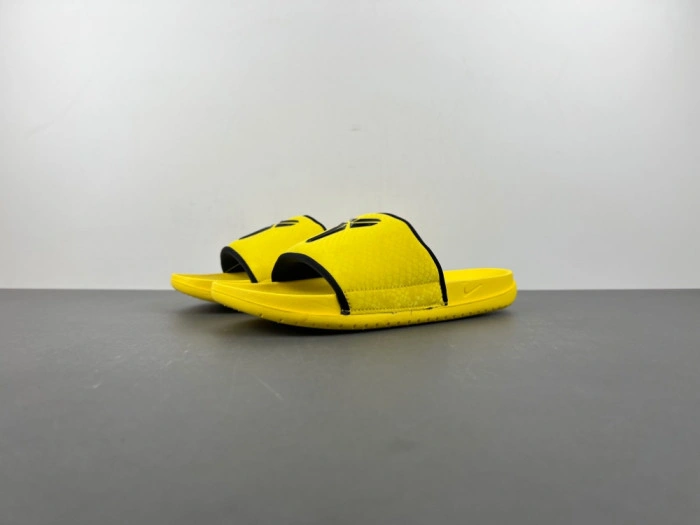Nike Kobe Offcourt Slide   IF2870-700