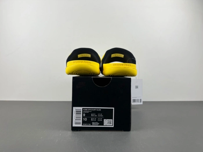 Nike Kobe Offcourt Slide   IF2870-700