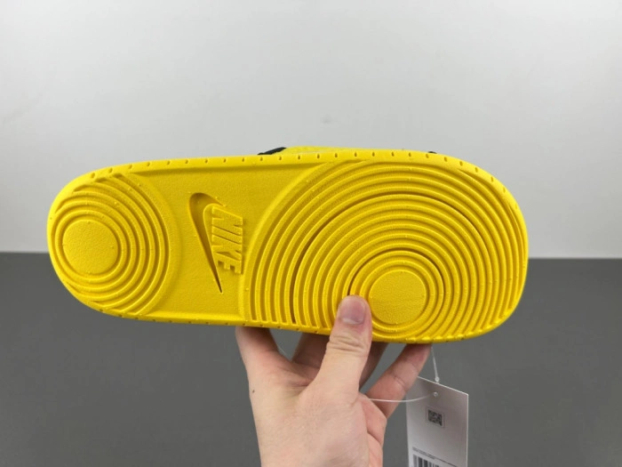 Nike Kobe Offcourt Slide   IF2870-700