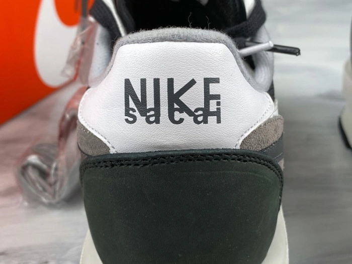 Nike LD Waffle Sacai Black Anthracite White BV0073-001