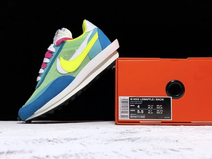 Nike LD Waffle Sacai Daybreak Running  BV0073-600