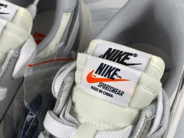 Nike LD Waffle Sacai Summit White  BV0073-100
