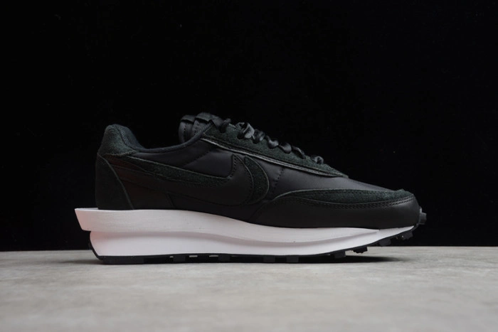 Nike LD Waffle sacai Black Nylon  BV0073-002