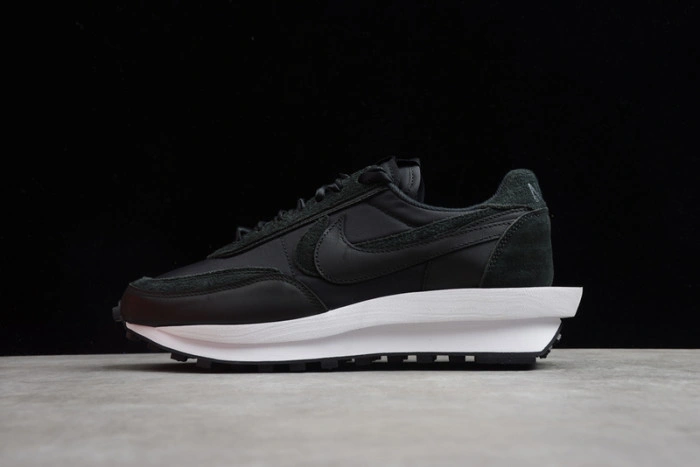 Nike LD Waffle sacai Black Nylon  BV0073-002