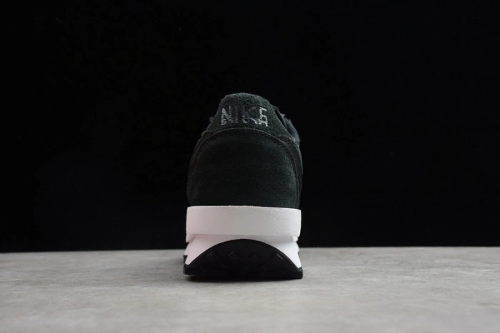 Nike LD Waffle sacai Black Nylon  BV0073-002