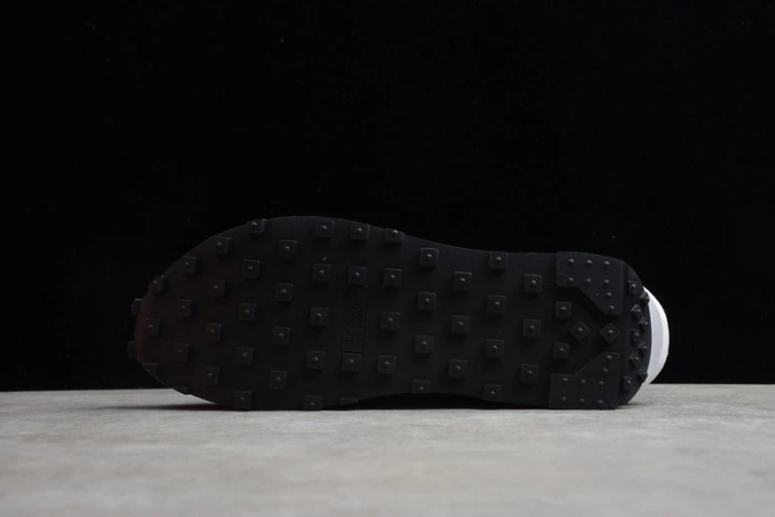 Nike LD Waffle sacai Black Nylon  BV0073-002