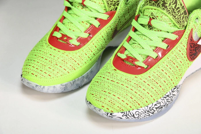 Nike LeBron 20 Stocking Stuffer   FJ4955-300