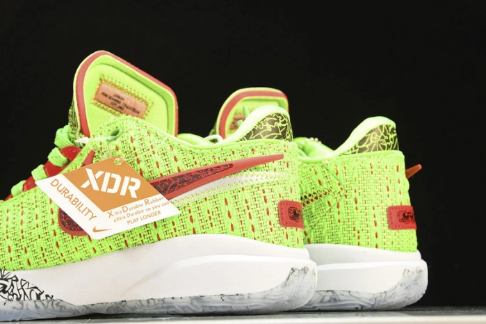 Nike LeBron 20 Stocking Stuffer   FJ4955-300