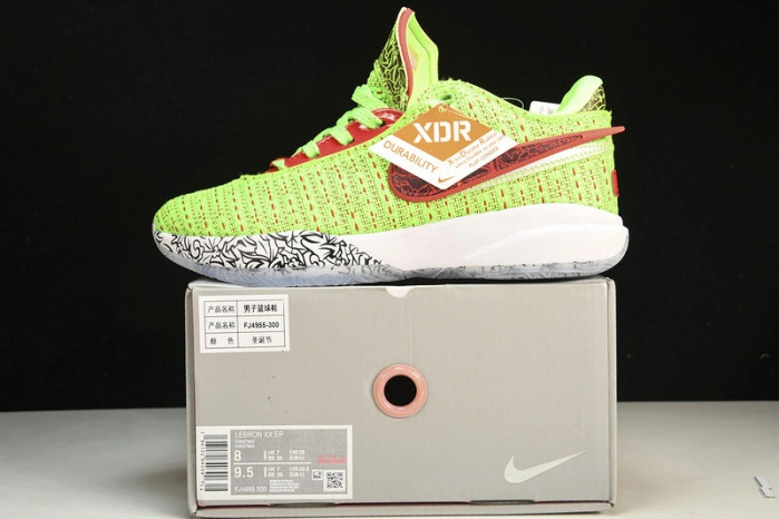 Nike LeBron 20 Stocking Stuffer   FJ4955-300