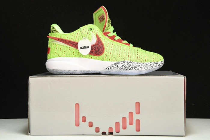Nike LeBron 20 Stocking Stuffer   FJ4955-300