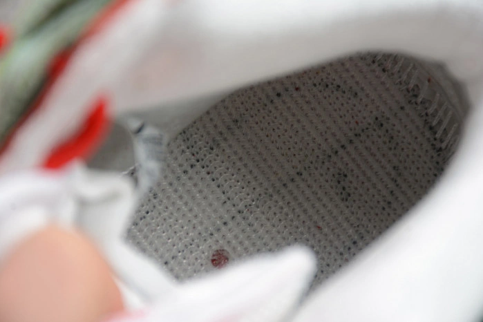 Nike SB Dunk High "Strawberry Cough" - CW7093 600