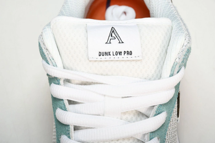 Nike SB Dunk Low April Skateboards   FD2562-400