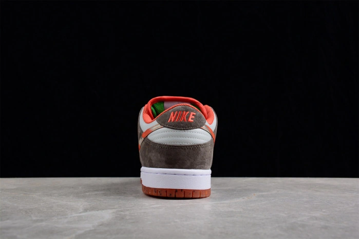Nike SB Dunk Low Crushed D.C. DH7782-001