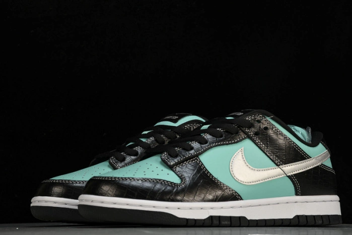 Nike SB Dunk Low Diamond Supply Co. Aqua Blue   304292-402