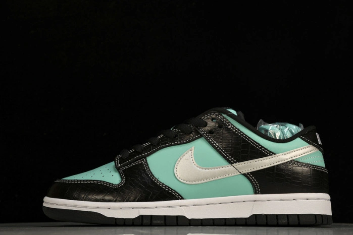 Nike SB Dunk Low Diamond Supply Co. Aqua Blue   304292-402