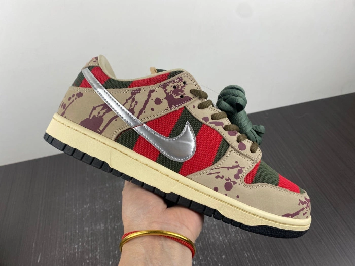 Nike SB Dunk Low Freddy Krueger   313170-202