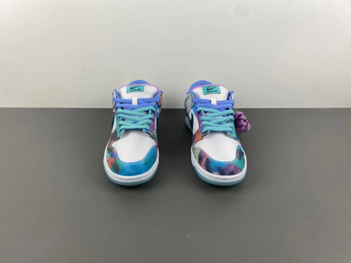 Nike SB Dunk Low Futura Laboratories Bleached Aqua