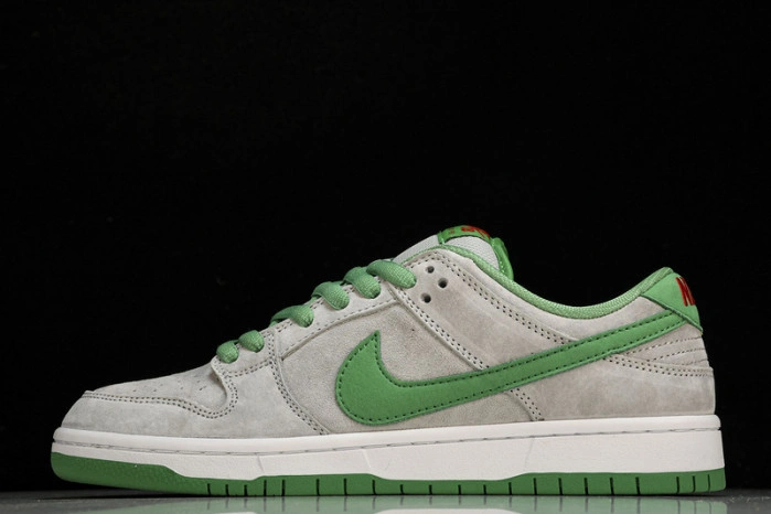 Nike SB Dunk Low Medusa  313170-030