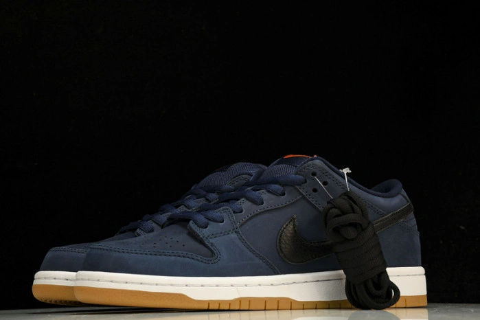 Nike SB Dunk Low Navy Black Gum  CW7463-401