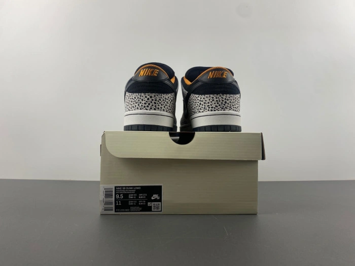 Nike SB Dunk Low Olympics Safari