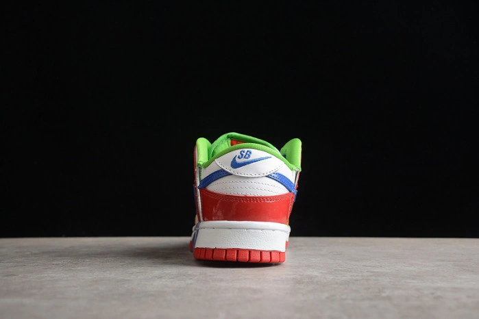 Nike SB Dunk Low Sandy Bodecker FD8777-100