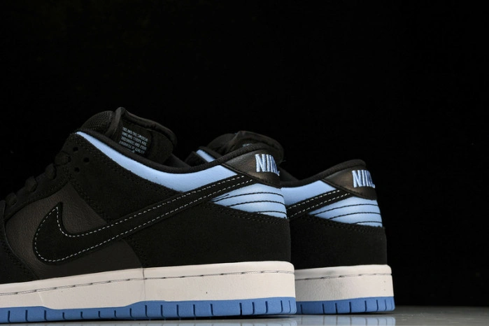 Nike SB Dunk Low Sub Zero  304292-048