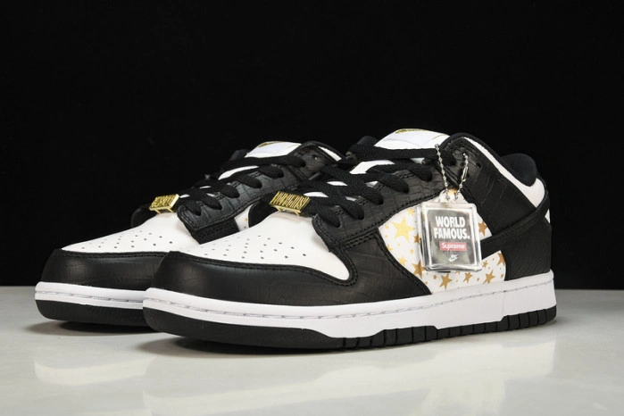 Nike SB Dunk Low Supreme Stars Black  DH3228-102