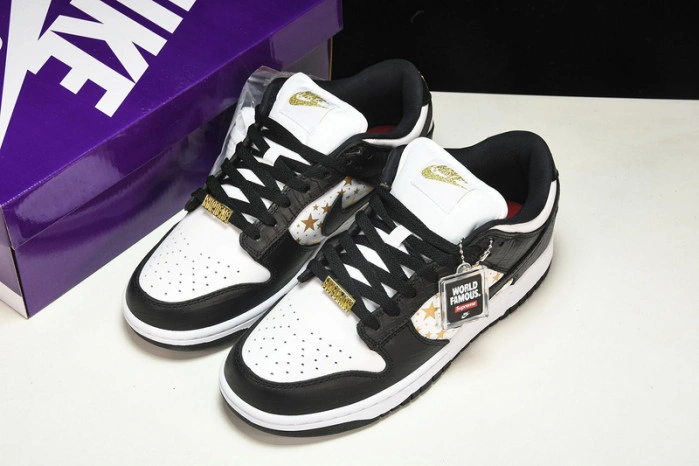 Nike SB Dunk Low Supreme Stars Black  DH3228-102