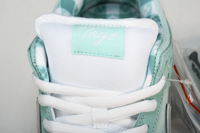 Nike SB Dunk Low Tiffany Green  BV1310-402