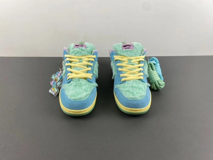 Nike SB Dunk Low Verdy Visty   FN6040-400