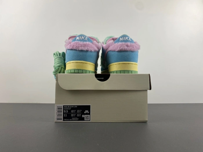 Nike SB Dunk Low Verdy Visty   FN6040-400