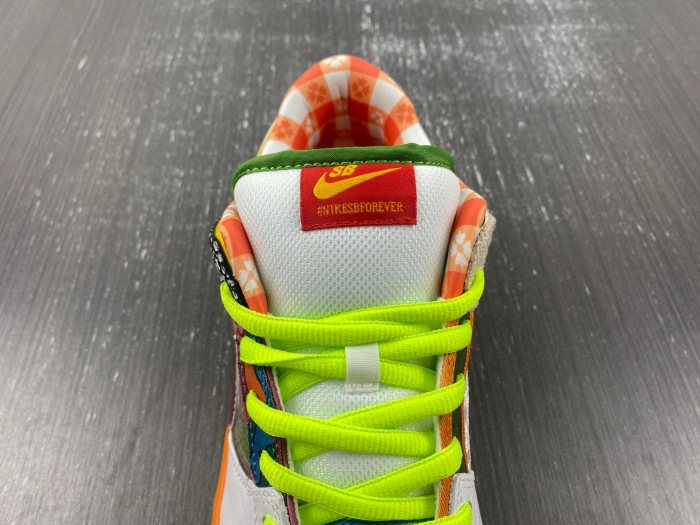 Nike SB Dunk Low WHAT THE PAUL  DM0807-600
