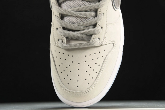 Nike SB Dunk Low White Lobster (Friends and Family)   FD8776-100