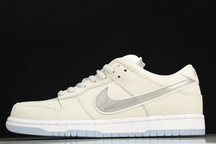 Nike SB Dunk Low White Lobster (Friends and Family)   FD8776-100
