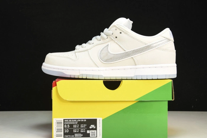 Nike SB Dunk Low White Lobster (Friends and Family)   FD8776-100