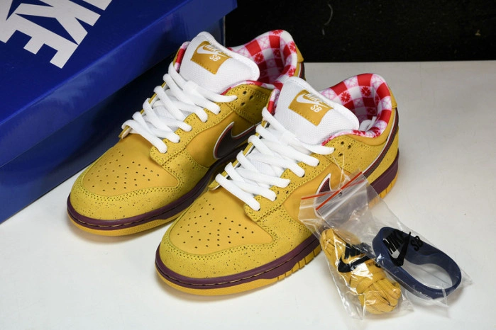 Nike SB Dunk Low Yellow Lobster  313170-137566