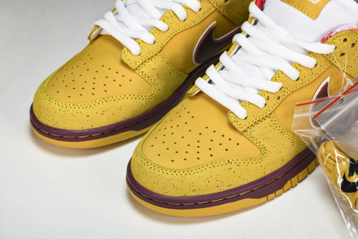 Nike SB Dunk Low Yellow Lobster  313170-137566
