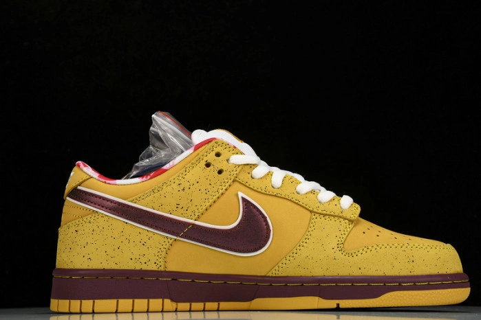 Nike SB Dunk Low Yellow Lobster  313170-137566
