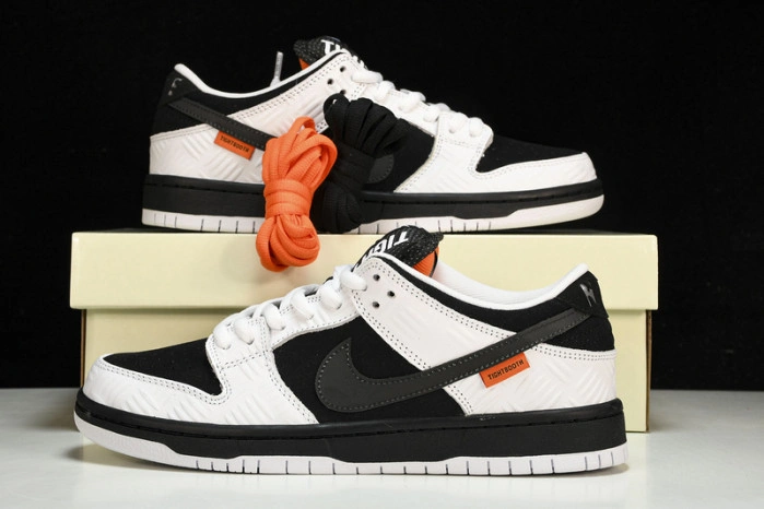 Nike SB Dunk Low x Tightbooth  FD2629-100