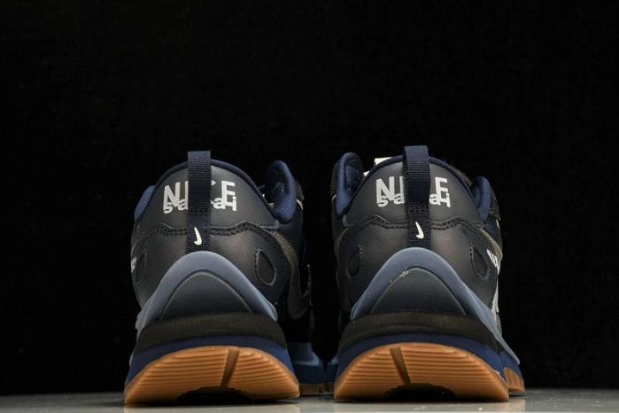 Nike Vaporwaffle sacai Dark Blue DD1875-700