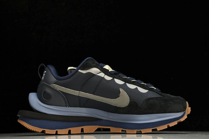 Nike Vaporwaffle sacai Dark Blue DD1875-700