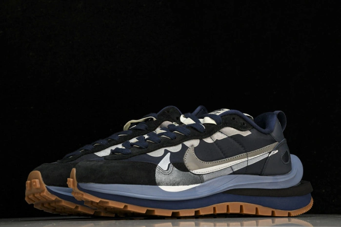 Nike Vaporwaffle sacai Dark Blue DD1875-700