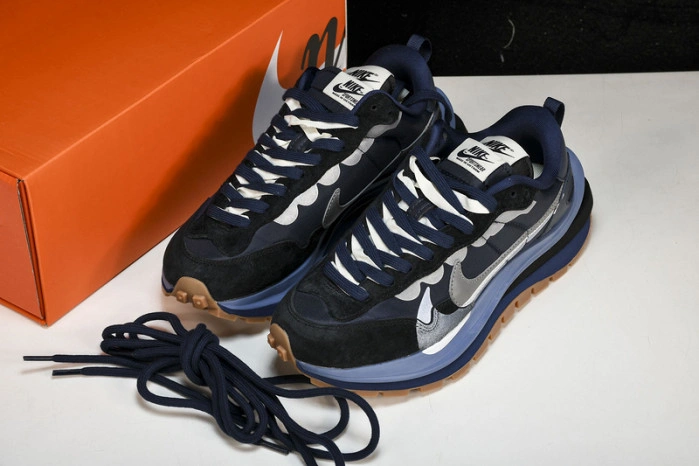 Nike Vaporwaffle sacai Dark Blue DD1875-700