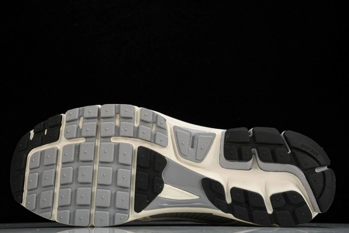 Nike Zoom Vomero 5  Vast Grey  BV1358-001