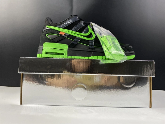 O-W NIKE AIR RUBBER DUNK “”GREEN STRIKE“ CU6015-001