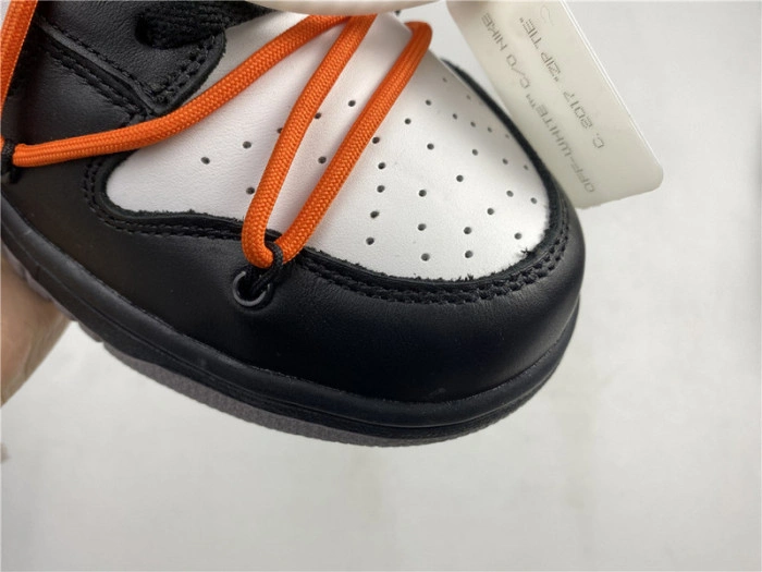 O-W x Nike Dunk Low CT0856 -001