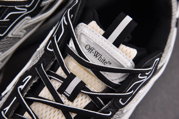 OFF-WHITE Be Right Back