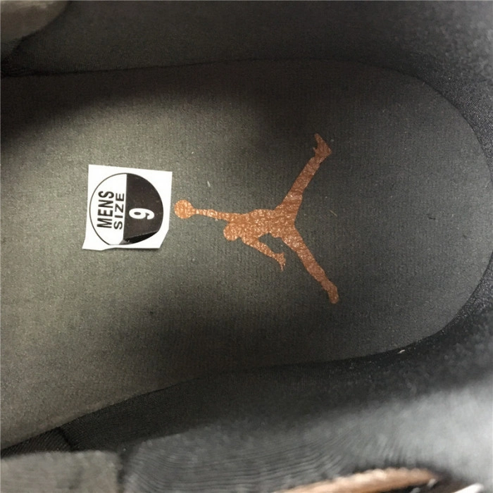 PATTA X AIR JORDAN 7 “ICICLE” AT3375-100