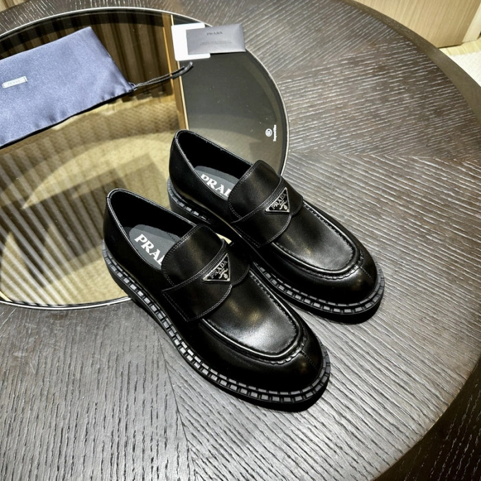 PR0DA LOAFERS