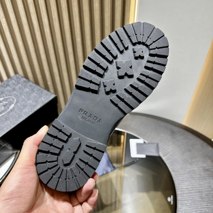 PR0DA LOAFERS